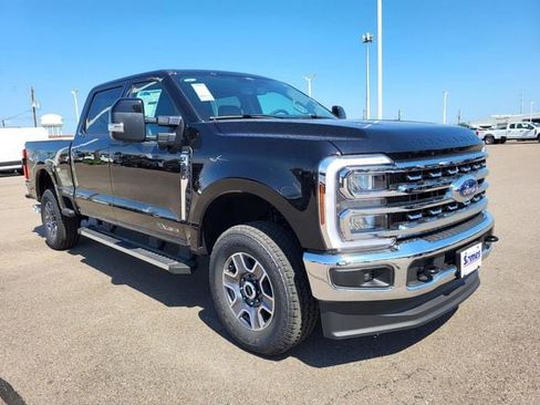 New 2026 Ford F250 Lariat w/ FX4 Off-Road Package AWD/4WD image 9