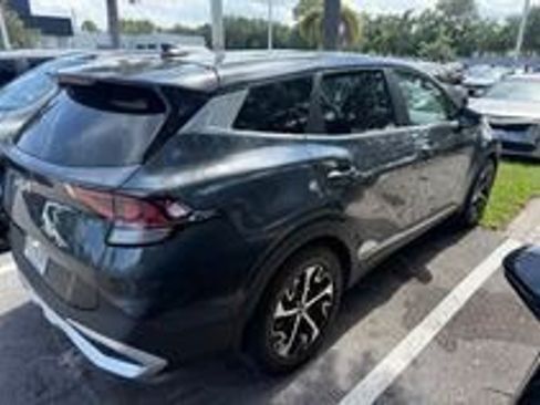 Certified 2024 Kia Sportage EX FWD image 3