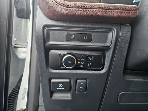 Used 2024 Ford Expedition Max Limited image 21