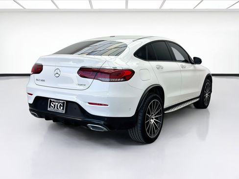 Used 2021 Mercedes-Benz GLC 300 4MATIC Coupe image 4