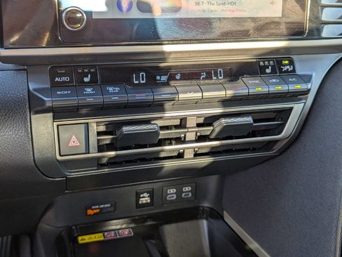 Used 2025 Toyota Camry LE w/ Convenience Package AWD/4WD image 8