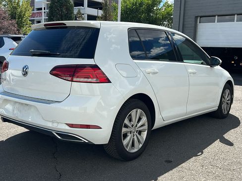 Used 2019 Volkswagen Golf SE FWD image 5