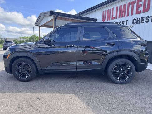Used 2022 Chevrolet TrailBlazer RS w/ Sun and Liftgate Package FWD image 9