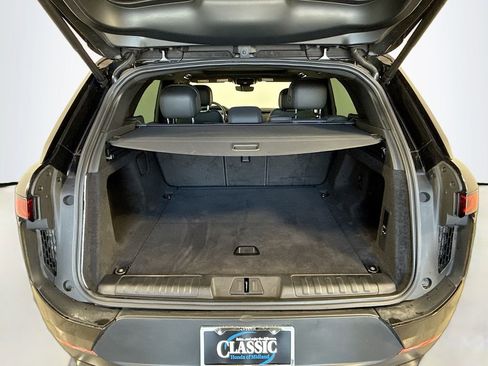 Used 2025 Land Rover Range Rover Sport SE image 28