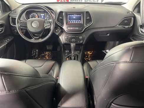 Used 2021 Jeep Cherokee Latitude Plus image 6