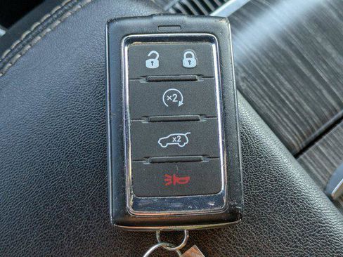 Used 2024 Jeep Wagoneer Series II image 27