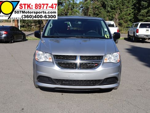 Used 2016 Dodge Grand Caravan SE w/ Quick Order Package 29E SE image 10
