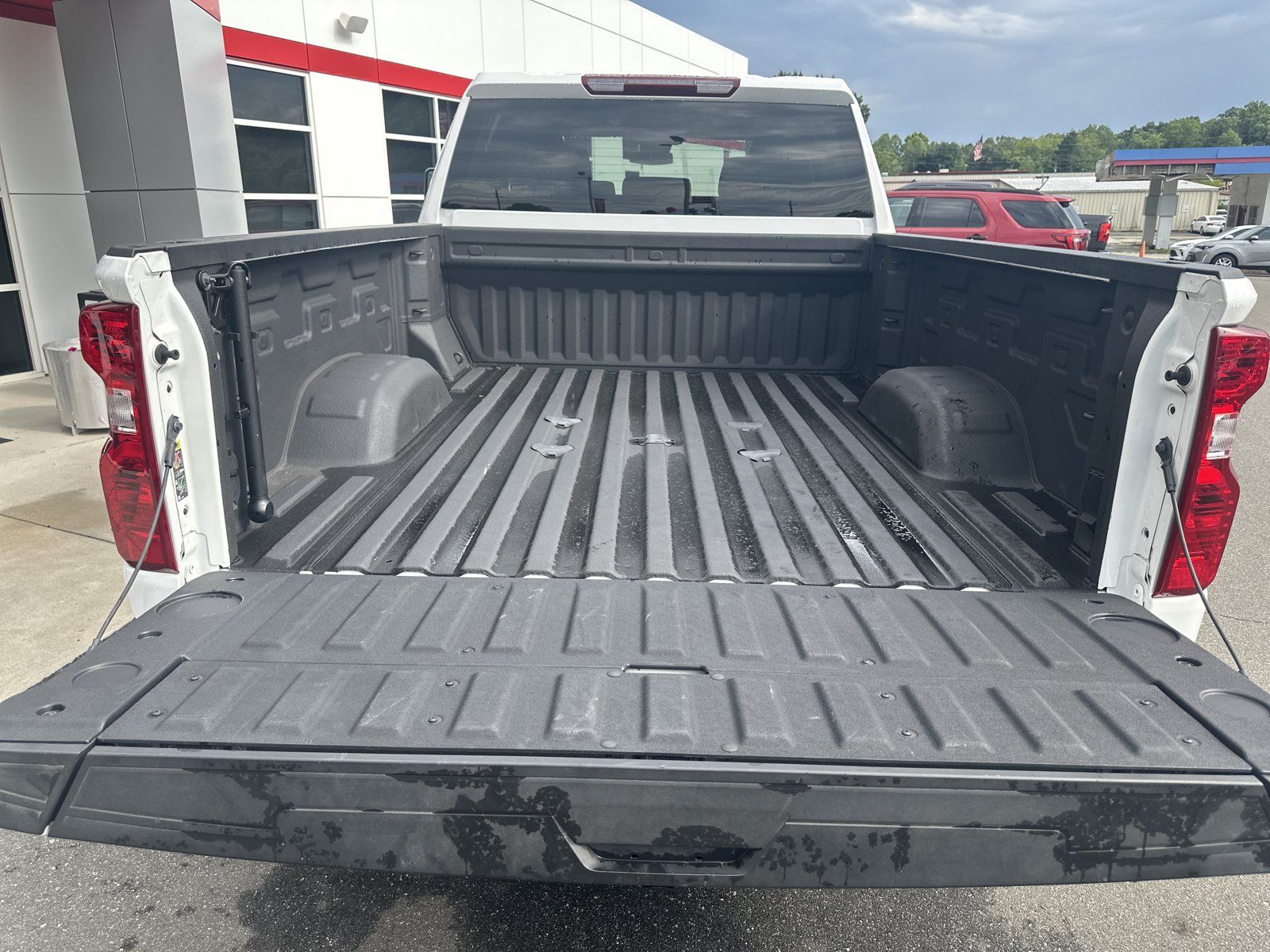 Used 2024 Chevrolet Silverado 2500 Custom w/ Custom Value Package AWD/4WD image 25