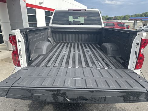 Used 2024 Chevrolet Silverado 2500 Custom w/ Custom Value Package AWD/4WD image 25