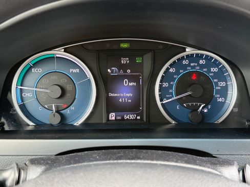 Used 2017 Toyota Camry LE FWD image 17