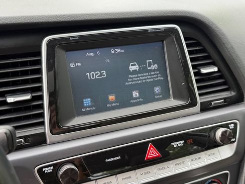 Used 2018 Hyundai Sonata Limited FWD image 23
