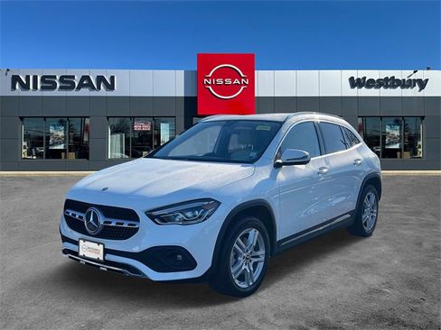 Used 2022 Mercedes-Benz GLA 250 4MATIC image 4