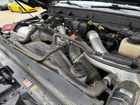 Used 2015 Ford F350 Lariat w/ Lariat Interior Package AWD/4WD image 42