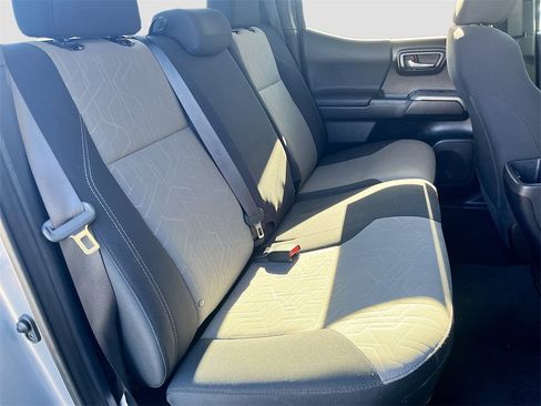 Used 2020 Toyota Tacoma TRD Off-Road image 26