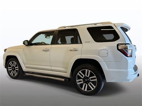 Used 2022 Toyota 4Runner Limited image 12