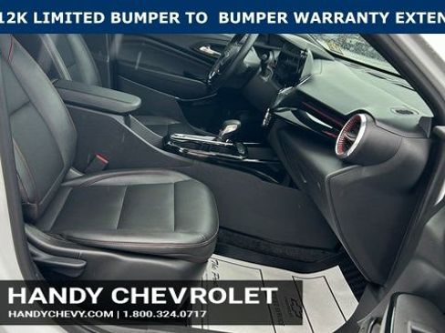 Certified 2025 Chevrolet Trax RS image 45