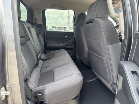 Used 2025 Nissan Frontier SV w/ SV Convenience Package AWD/4WD image 11