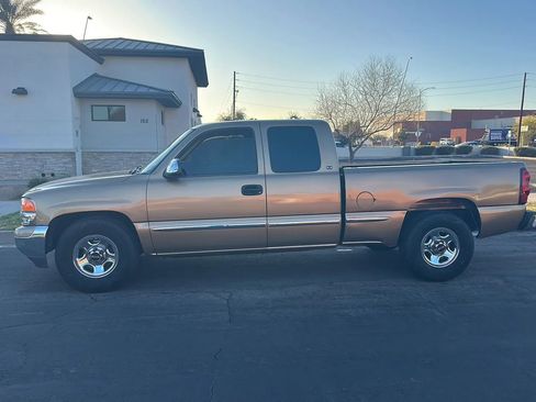 Used 2000 GMC Sierra 1500 2WD Extended Cab image 12