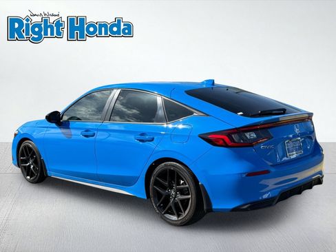 Used 2024 Honda Civic Sport image 4
