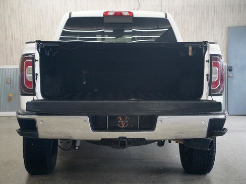 Used 2018 GMC Sierra 1500 SLT AWD/4WD image 38