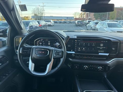 Used 2024 GMC Sierra 3500 SLT w/ SLT Premium Package image 9
