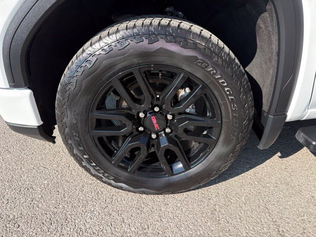Used 2023 GMC Sierra 1500 Elevation w/ X31 Off-Road Package AWD/4WD image 13
