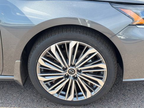 New 2025 Nissan Altima 2.5 SL image 10