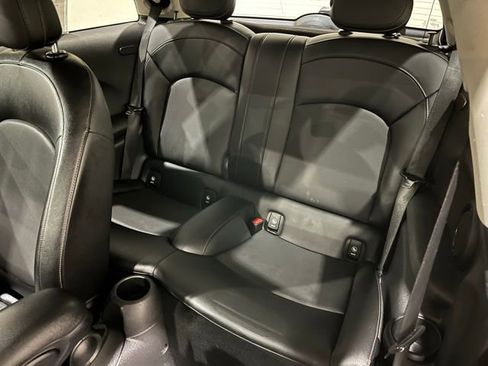Used 2017 MINI Cooper 2-Door Hardtop image 17