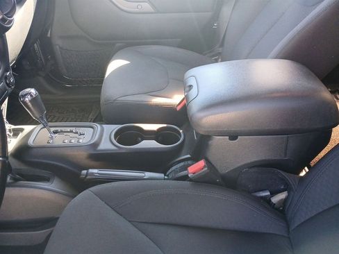 Used 2017 Jeep Wrangler Sport w/ Quick Order Package 24S image 22