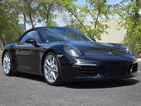 Used 2016 Porsche 911 Carrera S RWD image 2