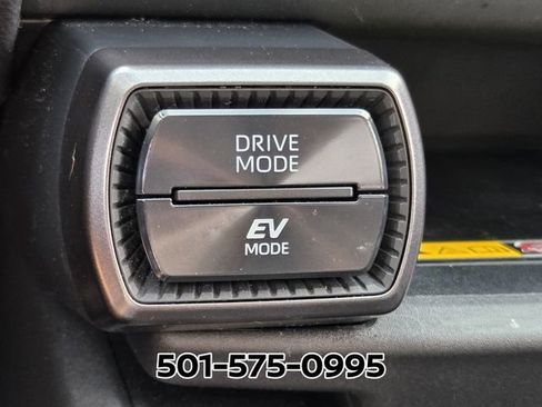 Used 2026 Toyota RAV4 Limited AWD/4WD image 29