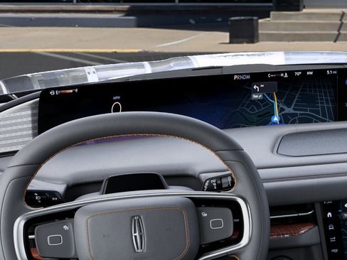 New 2027 Lincoln Navigator Black Label AWD/4WD image 13
