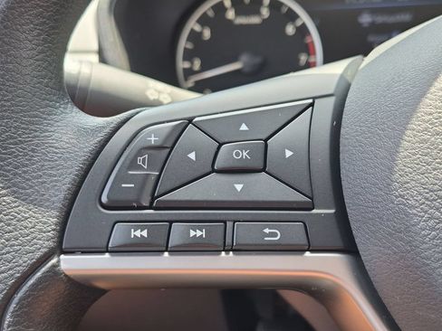 Used 2025 Nissan Altima 2.5 SV AWD/4WD image 20