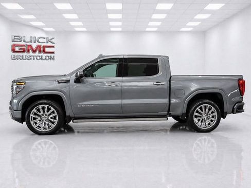 Used 2023 GMC Sierra 1500 Denali w/ Denali Reserve Package AWD/4WD image 2