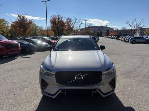 Used 2026 Volvo XC60 B5 Plus w/ Protection Package Premier AWD/4WD image 2