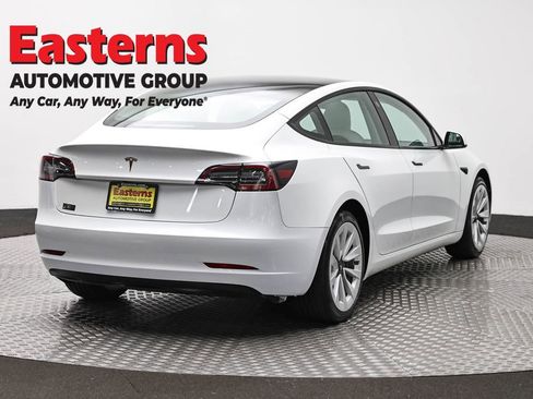 Used 2023 Tesla Model 3 Standard Range RWD image 5