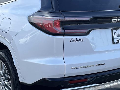 Used 2024 GMC Acadia Denali w/ Super Cruise Package image 5