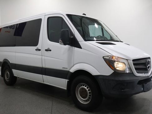 Used 2016 Mercedes-Benz Sprinter 2500 image 6