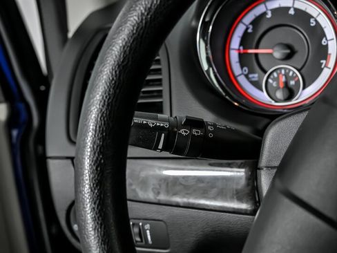 Used 2018 Dodge Grand Caravan SE image 23