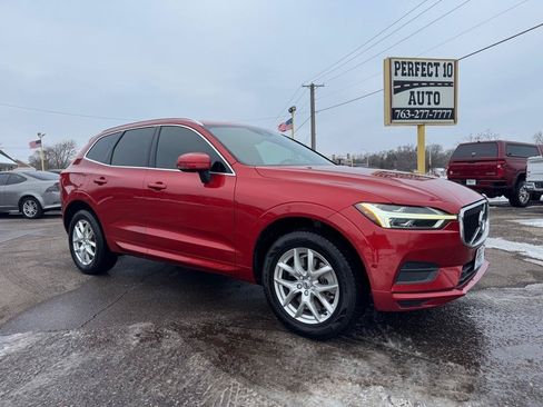 Used 2019 Volvo XC60 T5 Momentum w/ Protection Package Premier AWD/4WD image 2