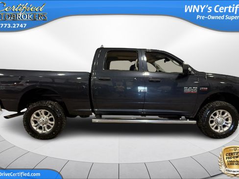 Used 2016 RAM 2500 Tradesman w/ Chrome Appearance Group AWD/4WD image 4