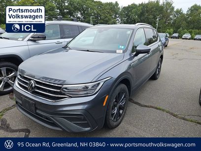 Used 2024 Volkswagen Tiguan SE w/ Panoramic Sunroof Package