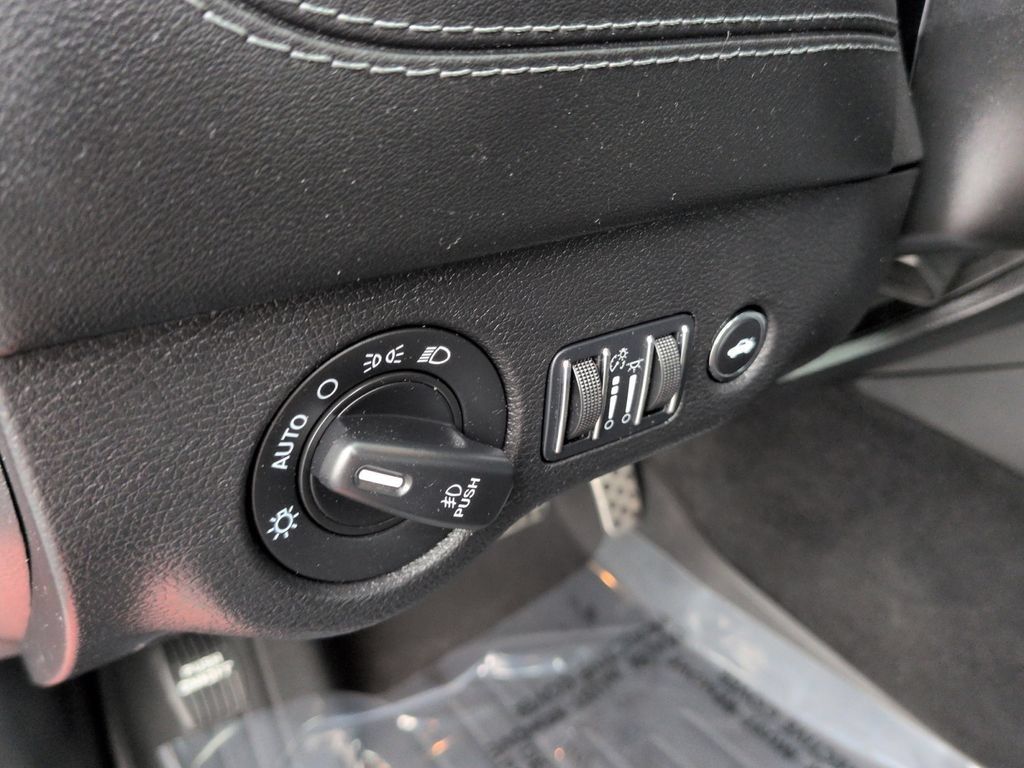 Used 2023 Dodge Charger R/T w/ Plus Group RWD image 22