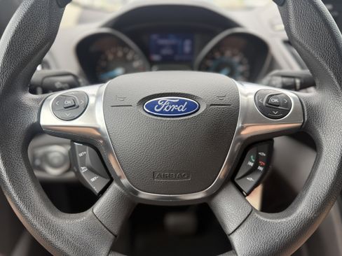 Used 2014 Ford Escape S image 25