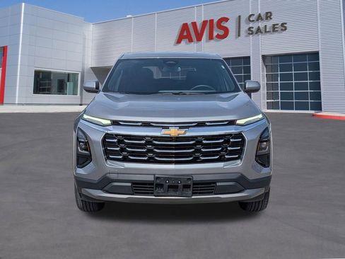 Used 2025 Chevrolet Equinox LT AWD/4WD image 2