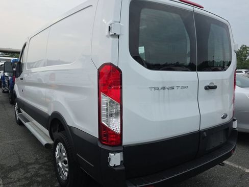 Used 2025 Ford Transit 250 Low Roof w/ Exterior Upgrade Package RWD image 4