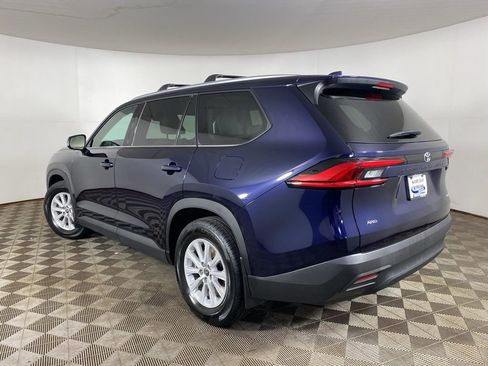 Used 2024 Toyota Grand Highlander XLE image 28