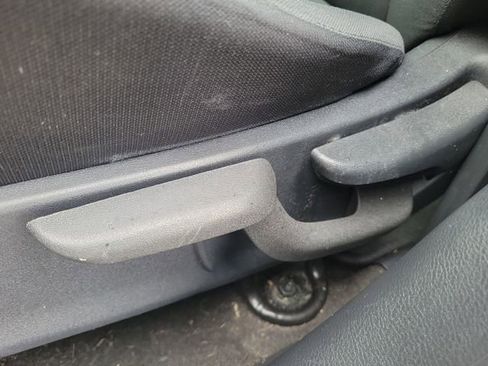 Used 2023 Nissan Kicks S FWD image 15