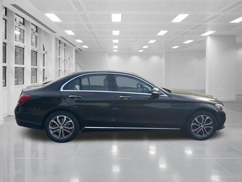 Used 2015 Mercedes-Benz C 300 4MATIC Sedan image 4