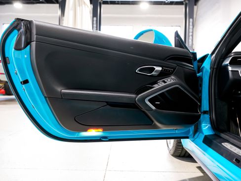 Used 2018 Porsche 911 Carrera 4S image 25